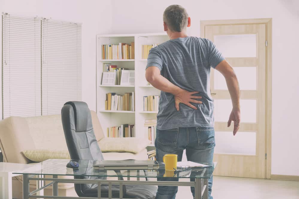 back injury attorney Snohomish county - man with back pain